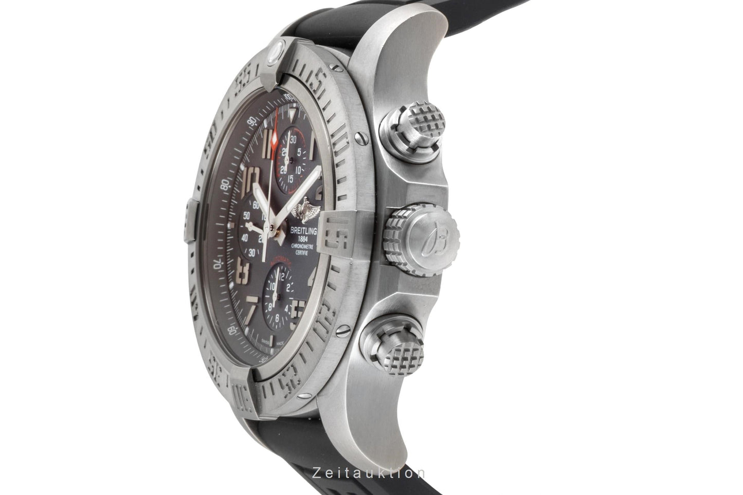 Breitling Avenger Bandit Chronograph Titan Automatik