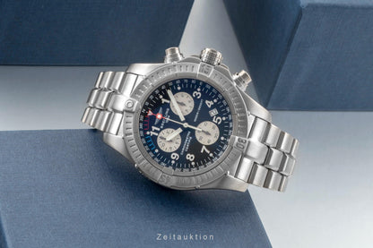 Breitling Avenger M1 Chronograph Titan Herrenuhr
