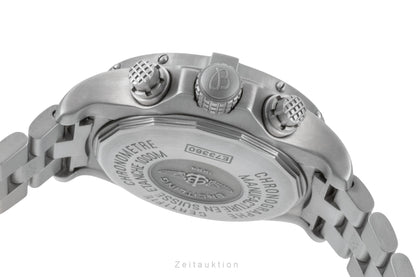Breitling Avenger M1 Chronograph Titan Herrenuhr