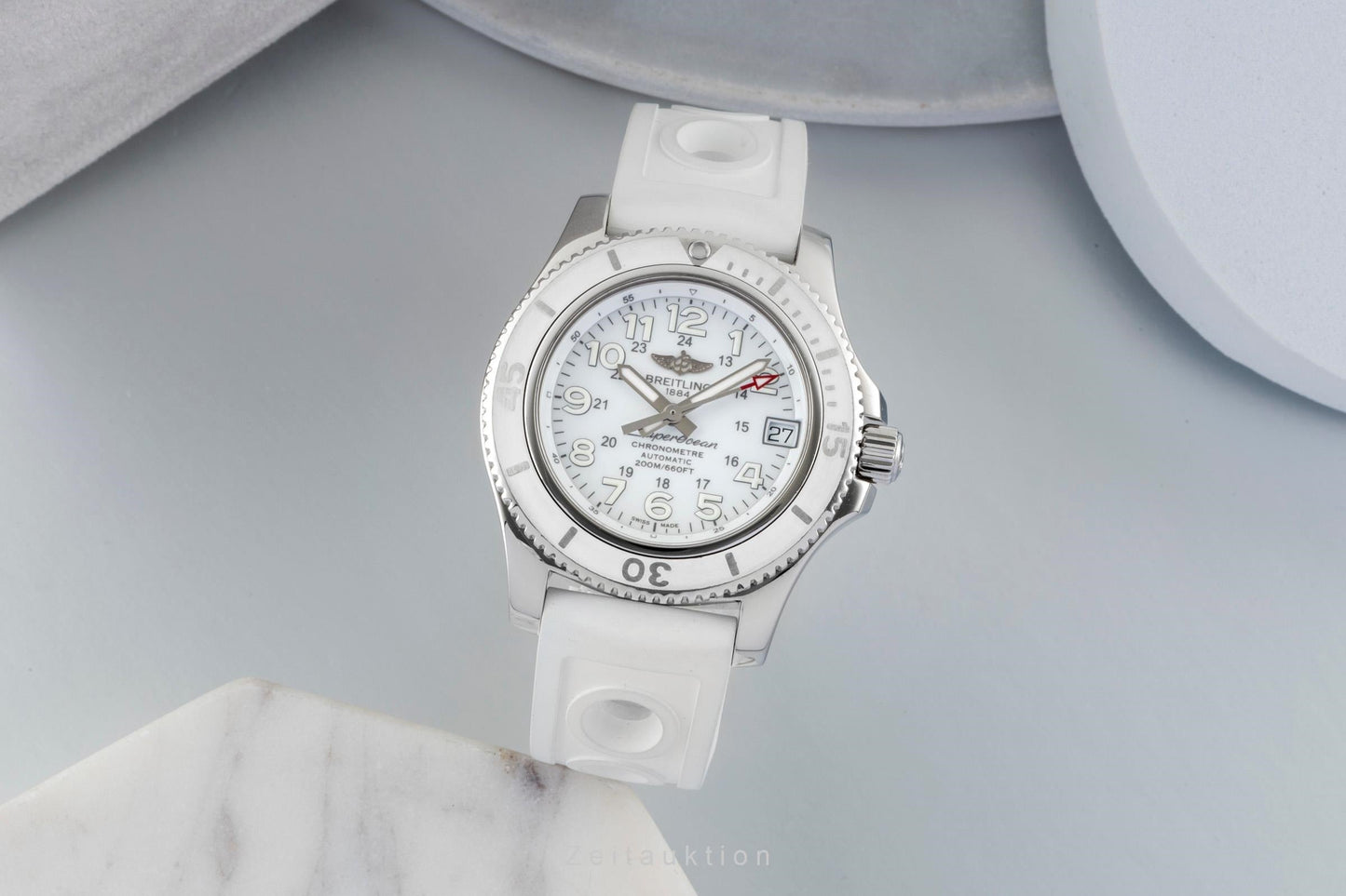 Breitling Superocean II 36 White Automatik Medium