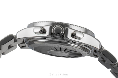 Breitling Avenger M1 Chronograph Titan Herrenuhr