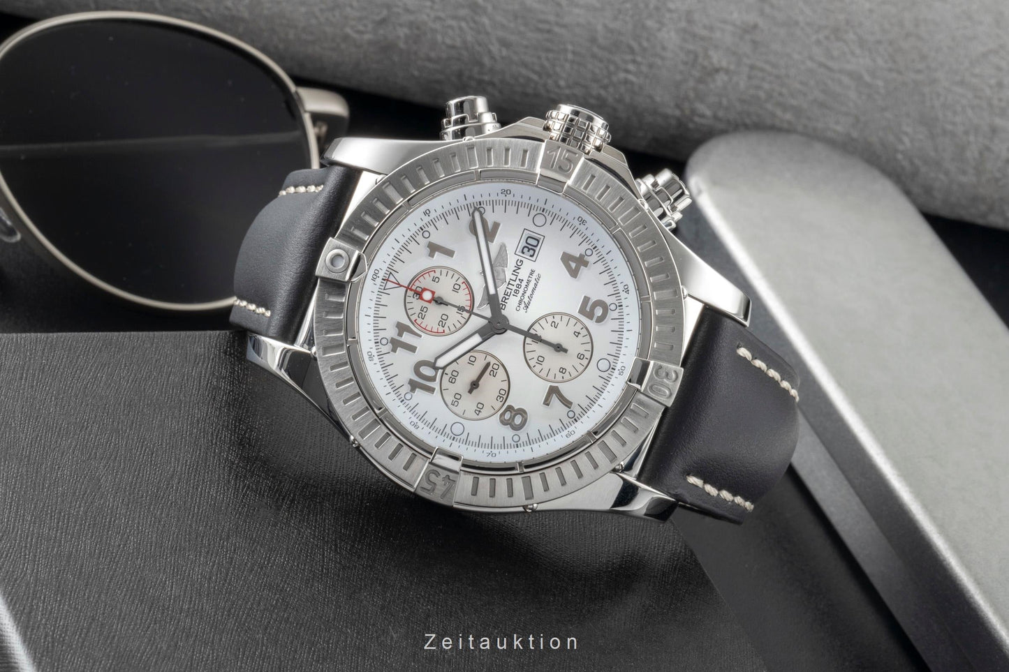 Breitling Super Avenger Chronograph Edelstahl Automatik
