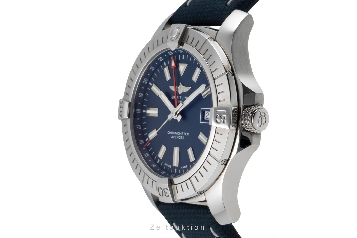 Breitling Avenger GMT 45 Automatik Stahl