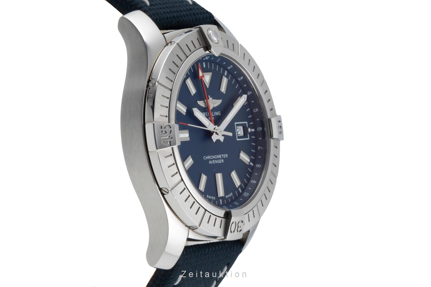 Breitling Avenger GMT 45 Automatik Stahl