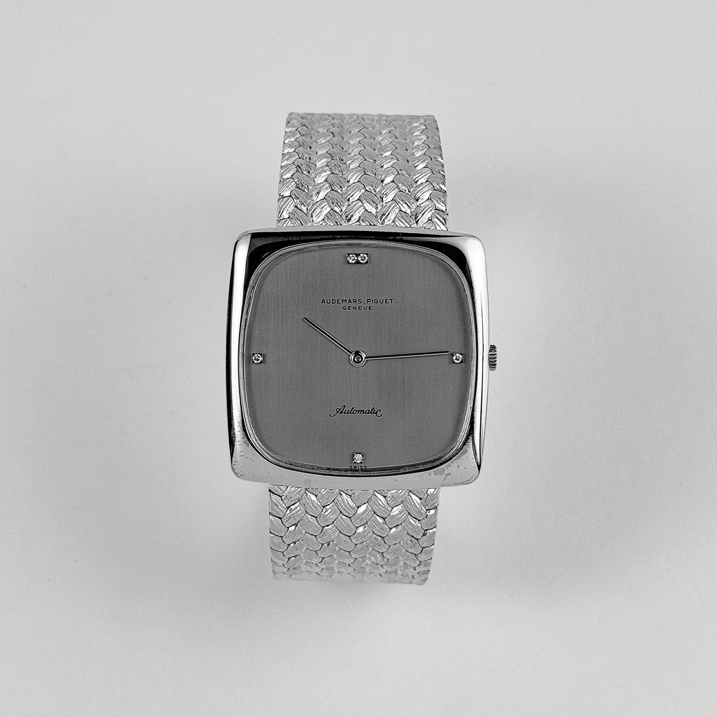 Audemars Piguet Jumbo Square White Gold Silver Diamond Dial