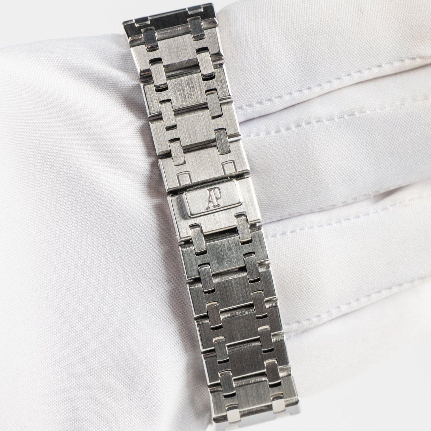 Audemars Piguet Royal Oak 15088ST.ZZ.0789ST.01 'Ladies' Stainless Steel Blue Diamond Dial Diamond Bezel