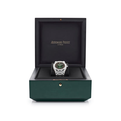 Audemars Piguet Royal Oak 15202PT.OO.1240PT.01 'Jumbo' Extra-Thin Platinum Green Dial